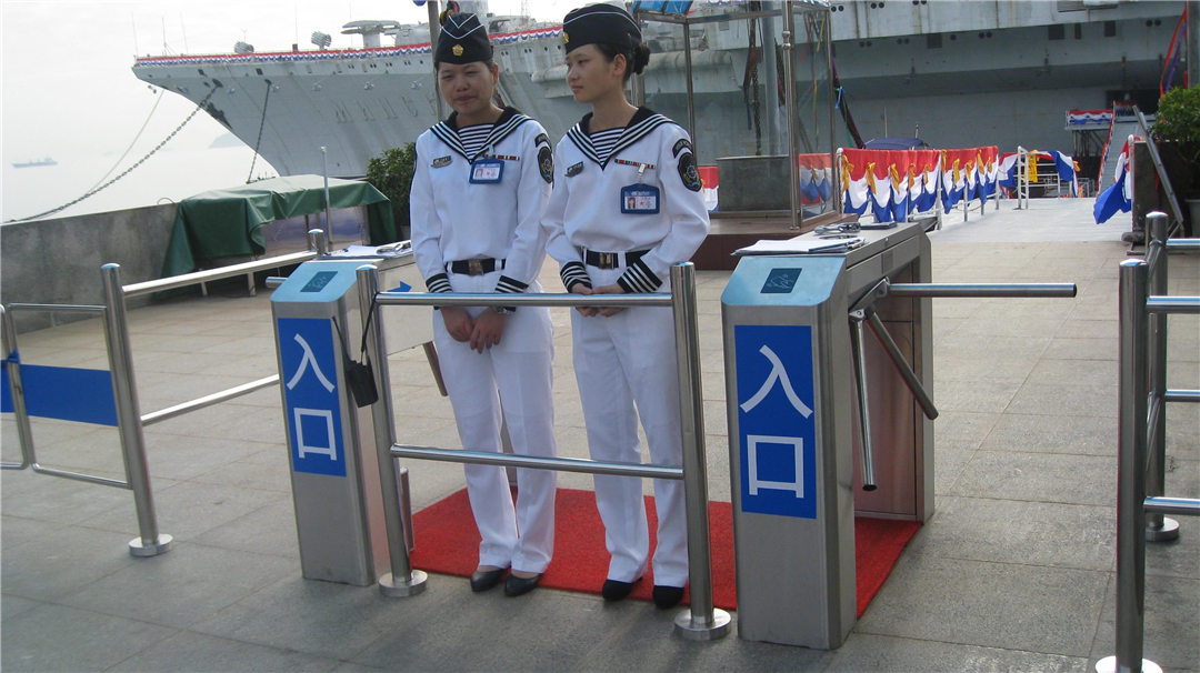 bridge tripod turnstile ynstallearre yn Citic Minsk World Resort yn Shenzhen